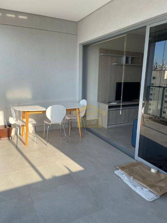 Apartamento para alugar com 1 quarto, 45m² - Foto 8