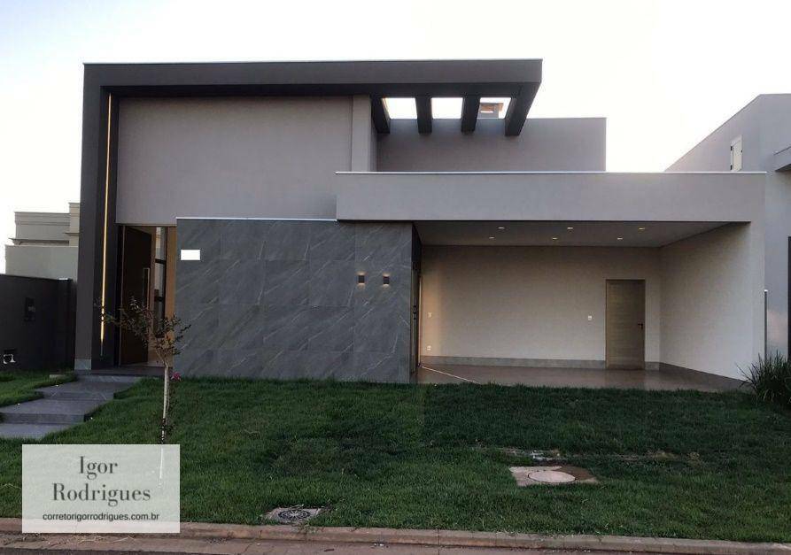 Casa à venda com 3 quartos, 320m² - Foto 1