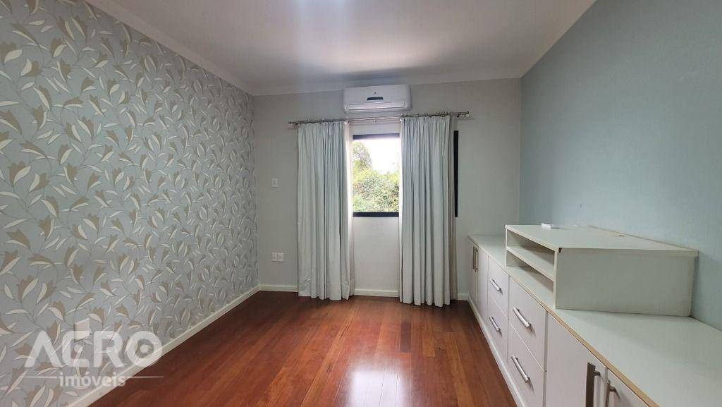 Casa de Condomínio à venda com 4 quartos, 400m² - Foto 31