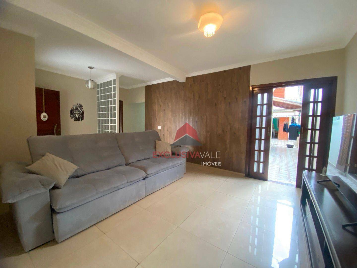 Casa à venda com 3 quartos, 202m² - Foto 3