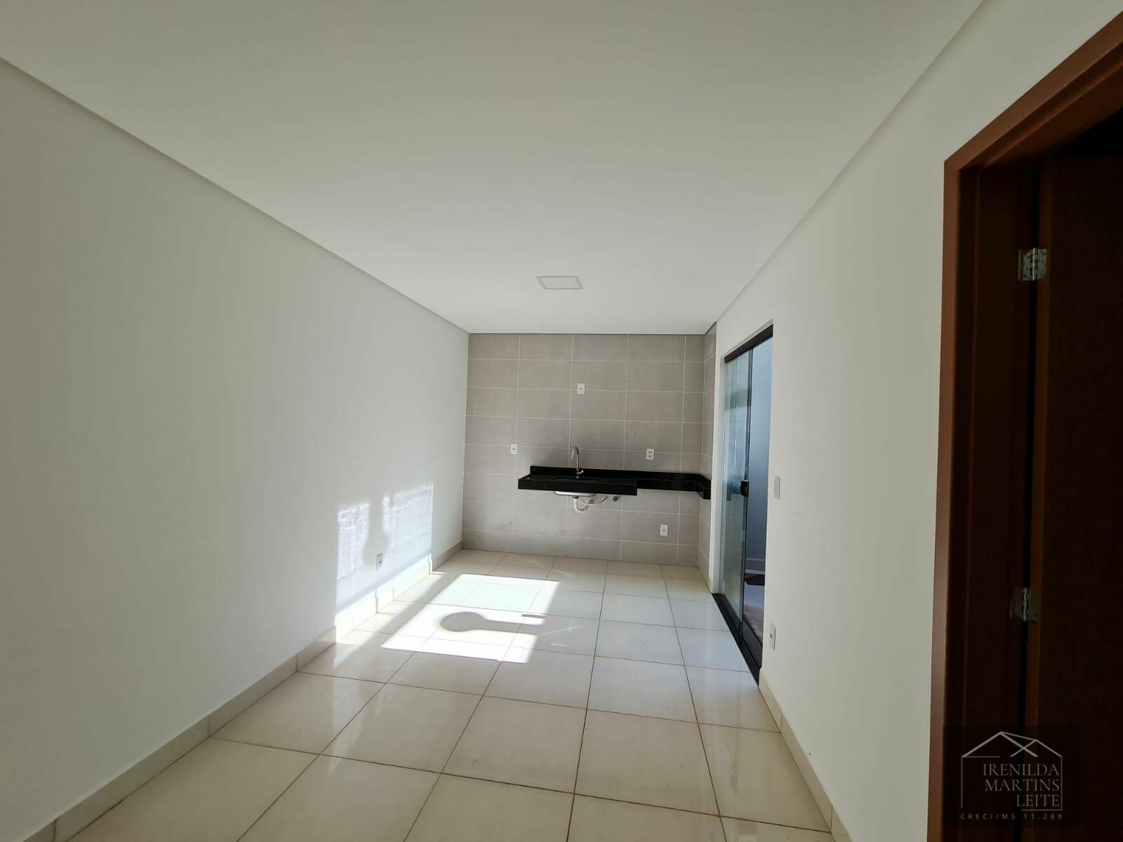 Casa à venda com 3 quartos, 9119m² - Foto 5