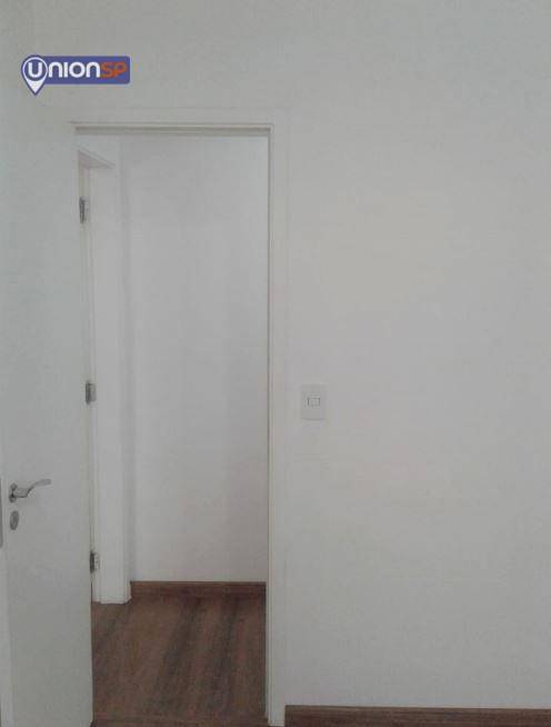 Apartamento à venda com 2 quartos, 64m² - Foto 4