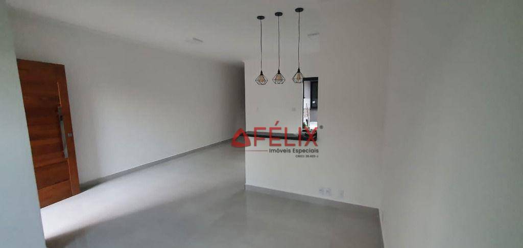 Casa à venda com 2 quartos, 70m² - Foto 8