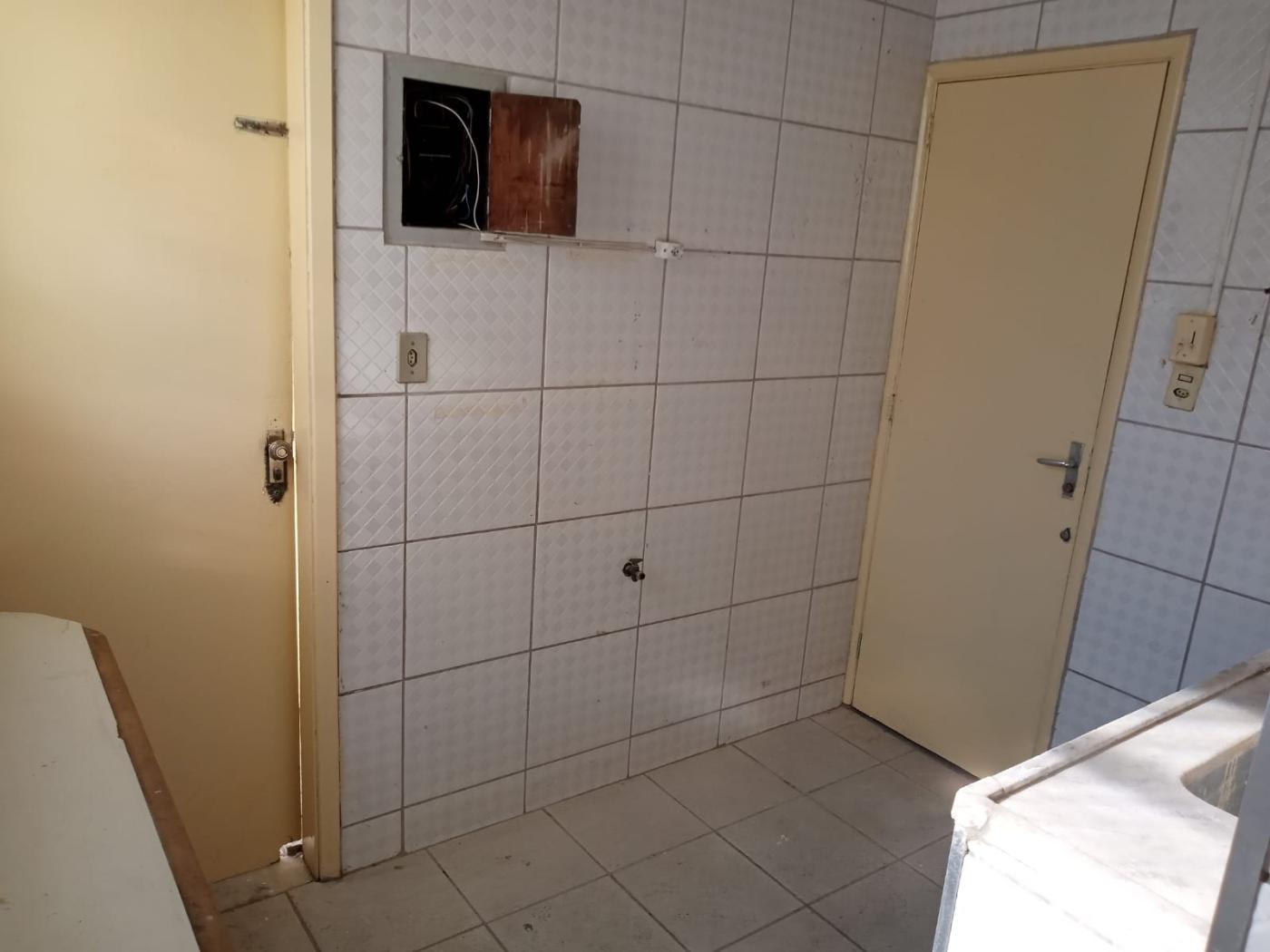 Apartamento à venda com 2 quartos, 70m² - Foto 6