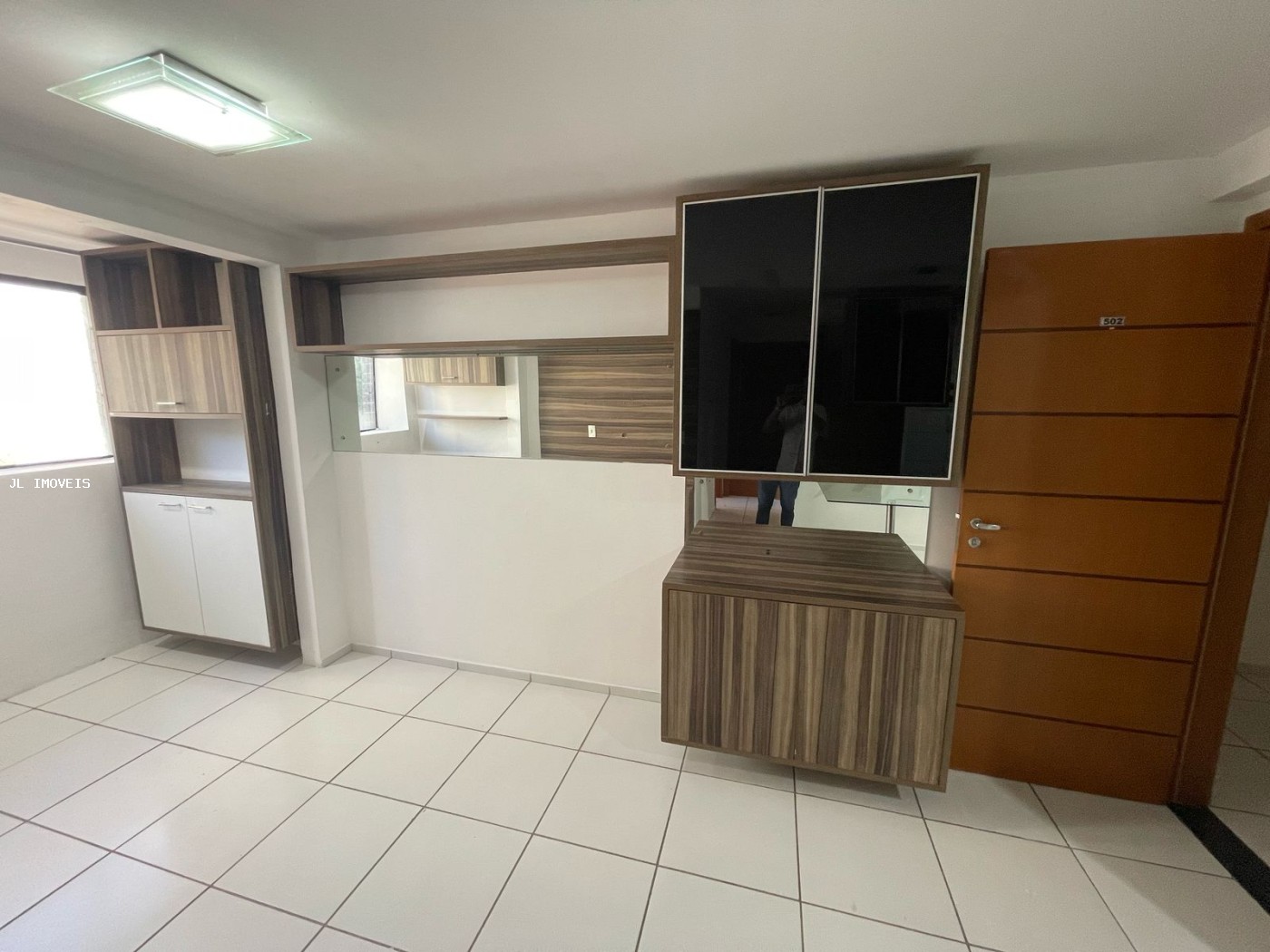 Apartamento para alugar com 2 quartos, 57m² - Foto 4