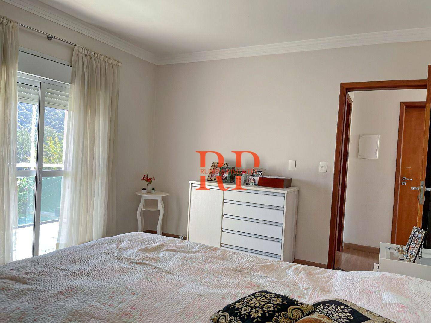 Casa à venda com 4 quartos, 430m² - Foto 25