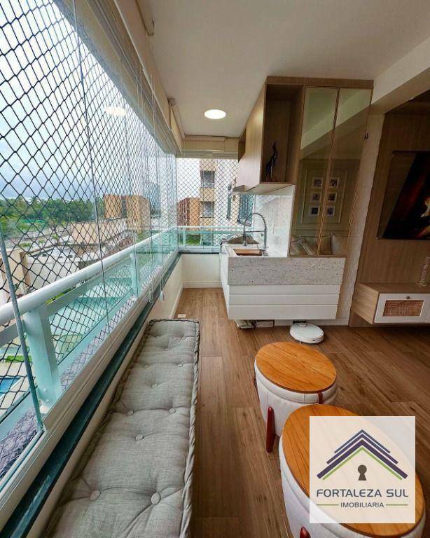 Apartamento à venda com 3 quartos, 137m² - Foto 8