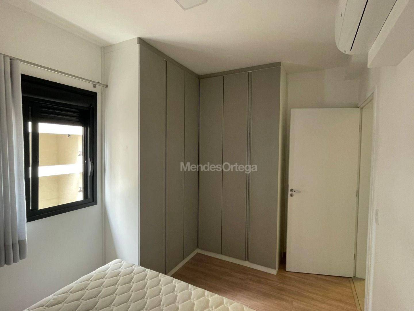 Apartamento para alugar com 2 quartos, 69m² - Foto 12