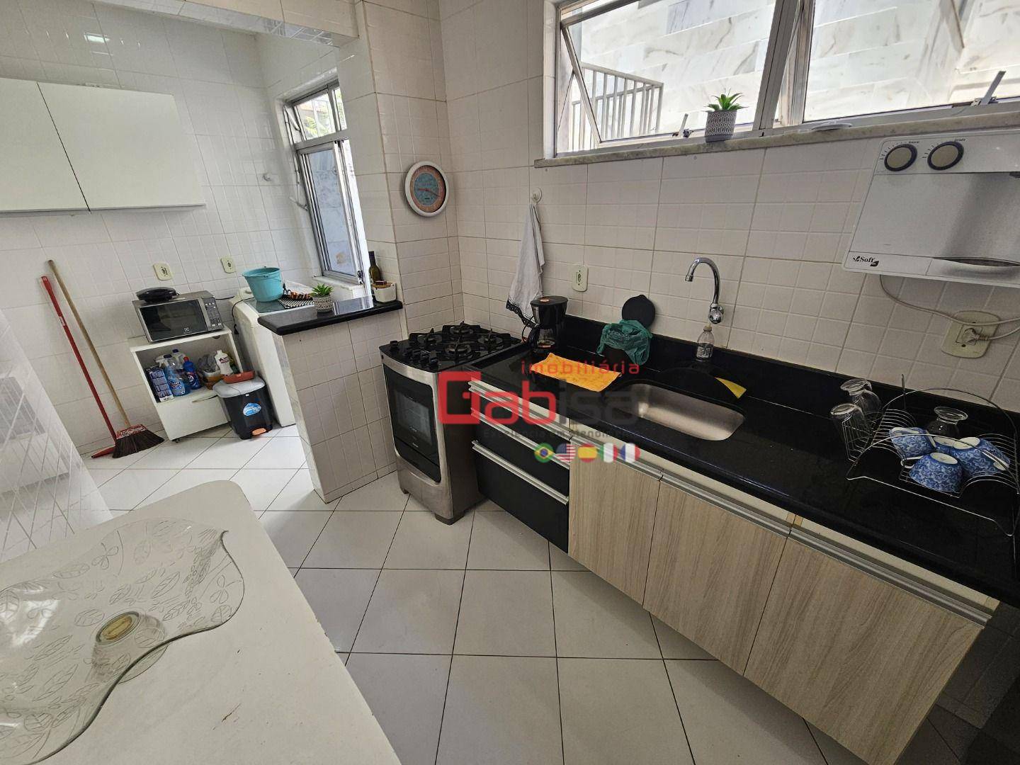 Apartamento à venda com 2 quartos, 70m² - Foto 6