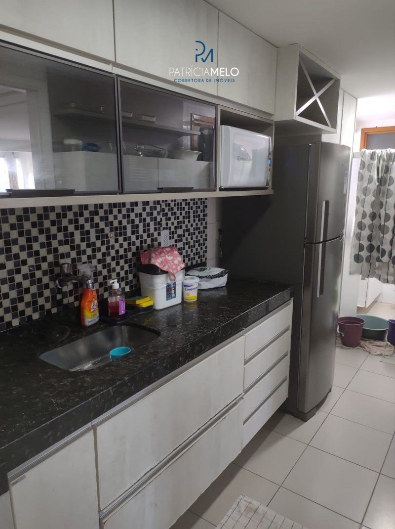 Apartamento à venda com 3 quartos, 93m² - Foto 18