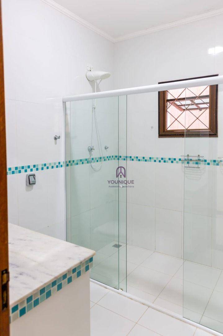 Casa à venda com 3 quartos, 219m² - Foto 28
