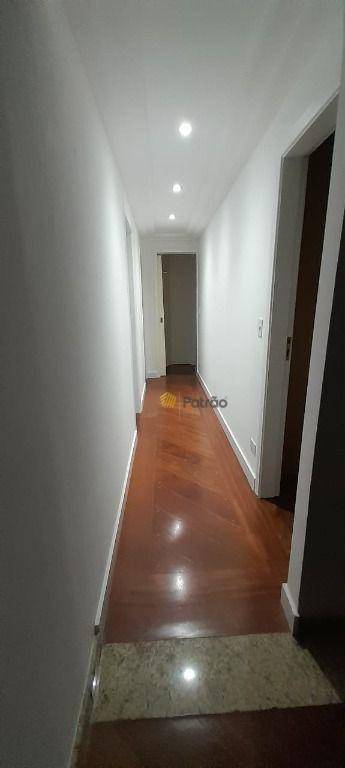 Apartamento à venda com 3 quartos, 110m² - Foto 9