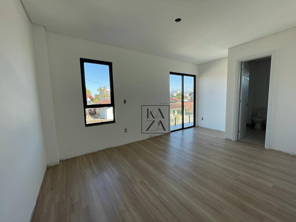 Casa à venda com 3 quartos, 151m² - Foto 12