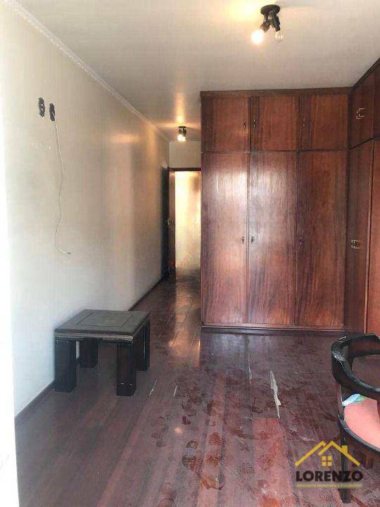 Sobrado à venda com 3 quartos, 247m² - Foto 12