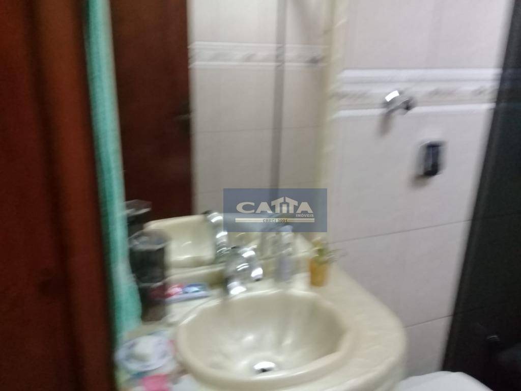 Sobrado à venda com 2 quartos, 230m² - Foto 9