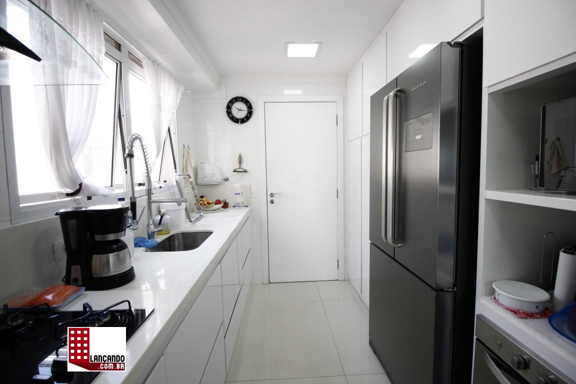 Apartamento à venda com 3 quartos, 330m² - Foto 3