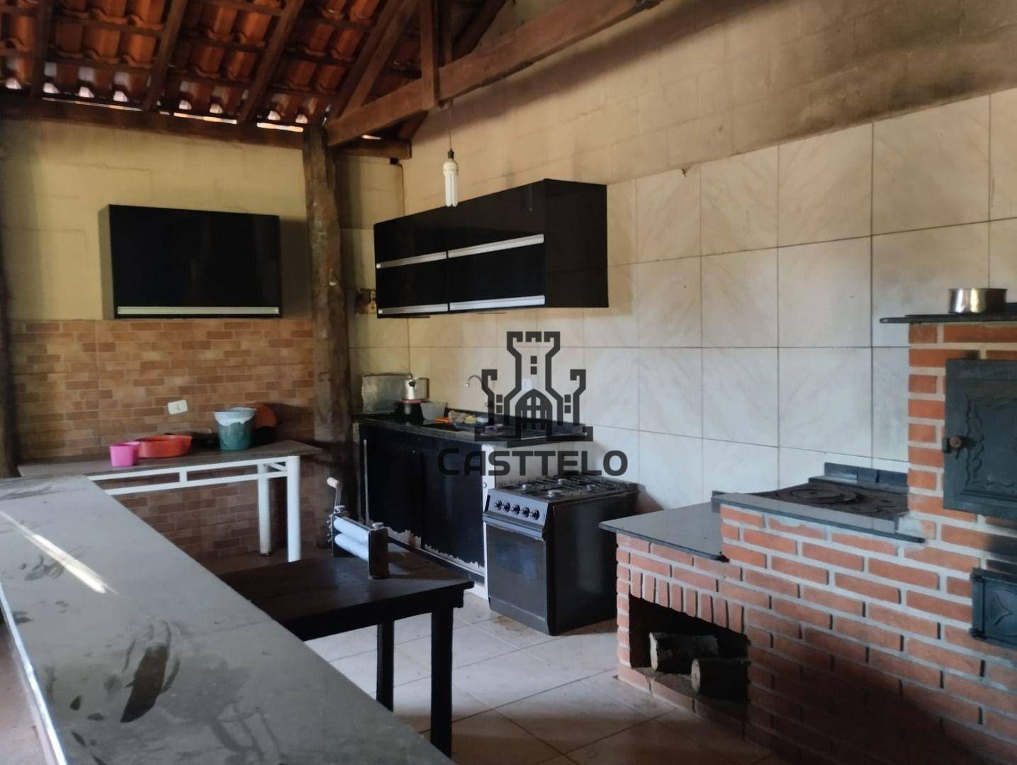 Chácara à venda com 3 quartos, 200m² - Foto 8