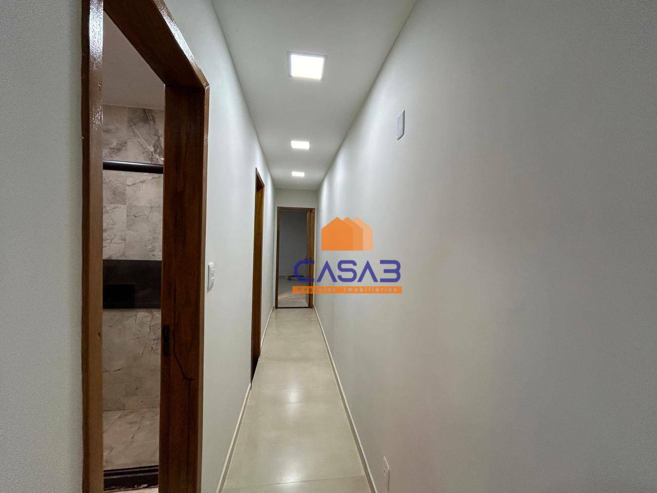 Casa à venda com 2 quartos, 65m² - Foto 13