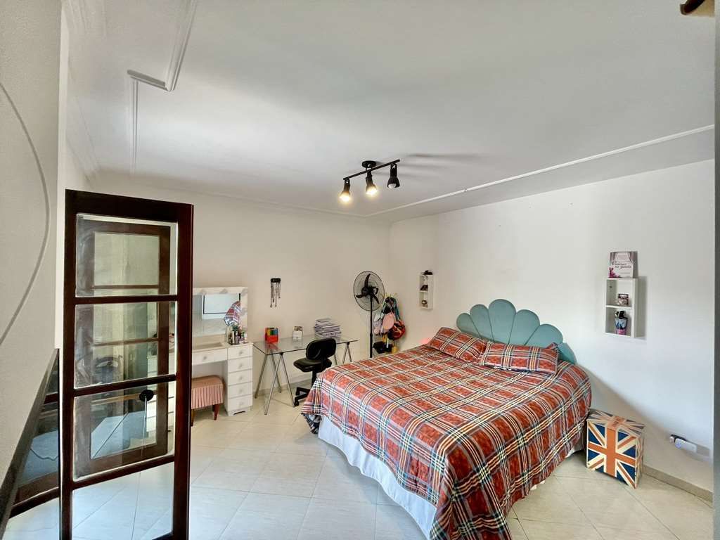 Casa de Condomínio à venda com 3 quartos, 280m² - Foto 19