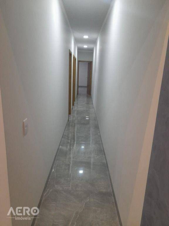 Casa à venda com 3 quartos, 120m² - Foto 11