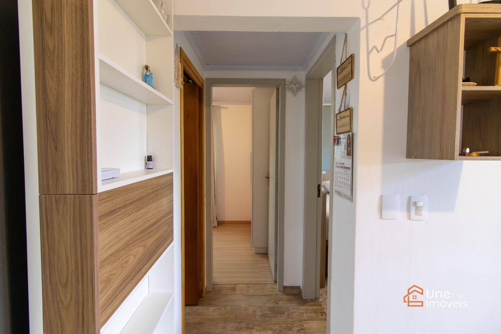 Casa à venda com 2 quartos, 70m² - Foto 3
