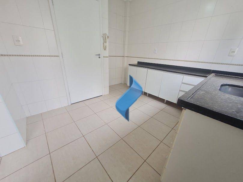 Apartamento para alugar com 2 quartos, 93m² - Foto 24