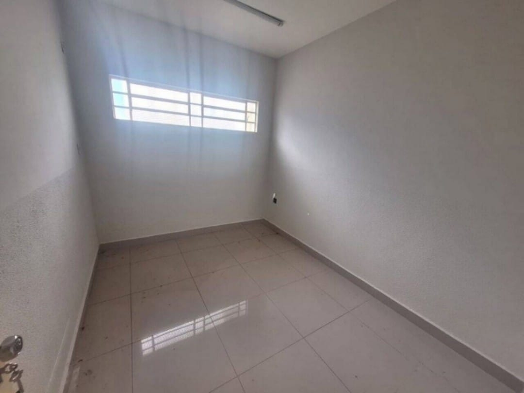 Loja-Salão para alugar com 5 quartos, 200m² - Foto 12