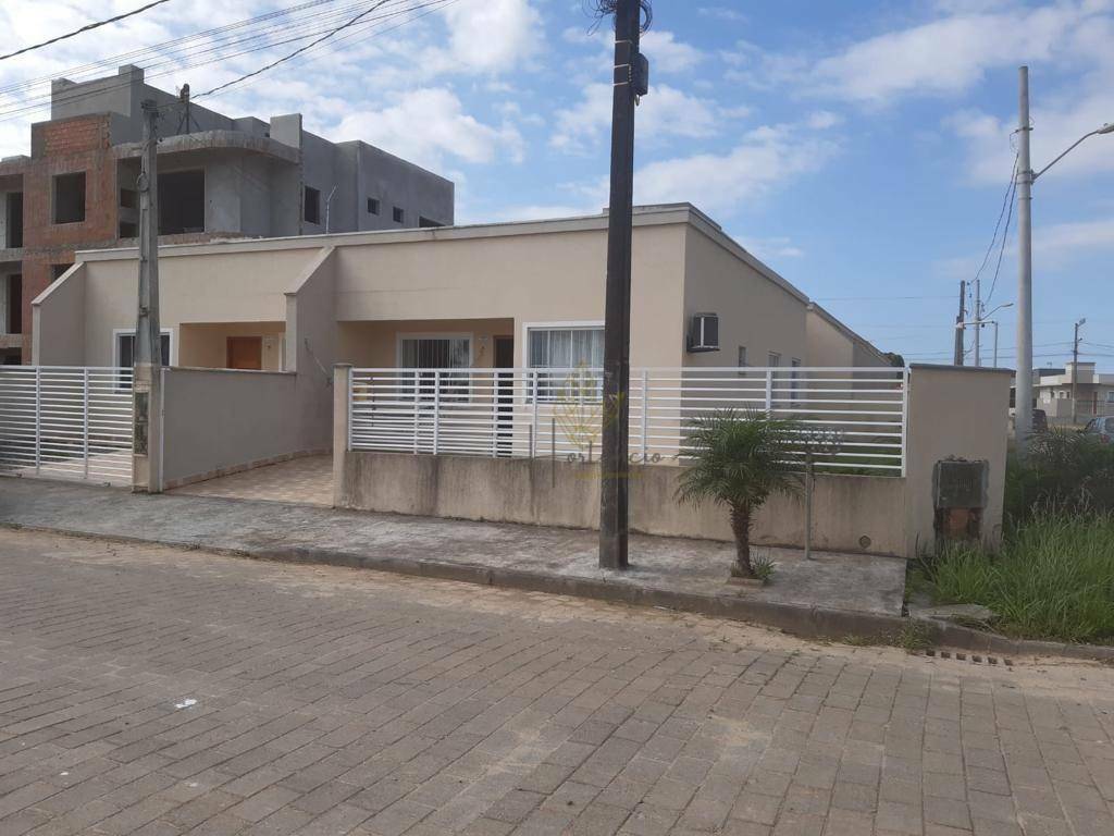 Casa à venda com 3 quartos, 76m² - Foto 2