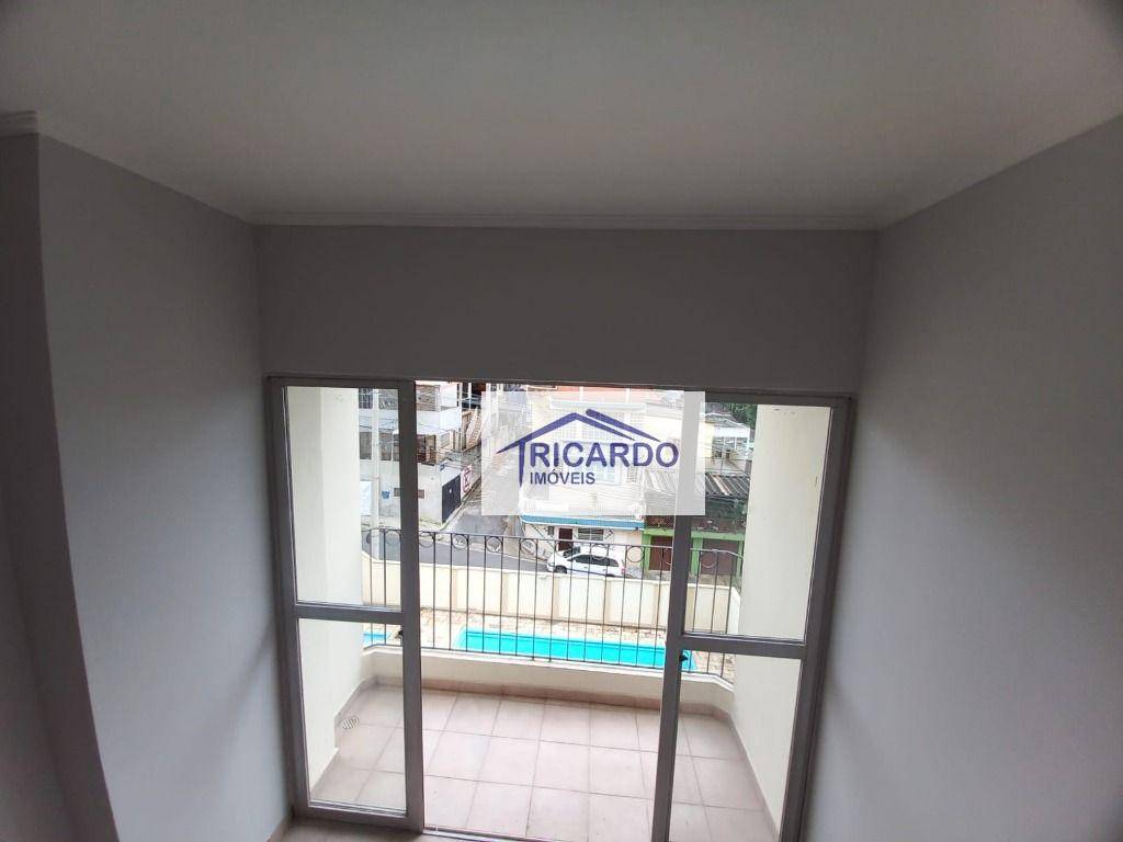 Apartamento à venda com 3 quartos, 68m² - Foto 13