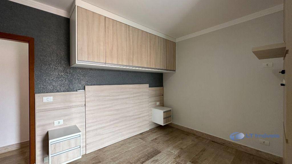 Sobrado à venda com 3 quartos, 204m² - Foto 42