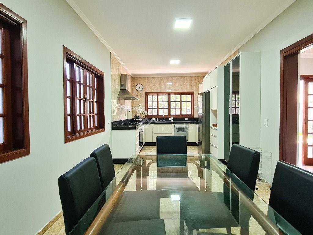 Casa de Condomínio à venda com 5 quartos, 310m² - Foto 4