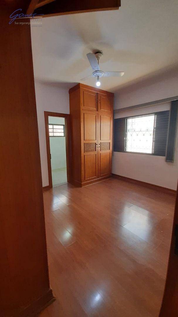 Casa à venda com 3 quartos, 348m² - Foto 15