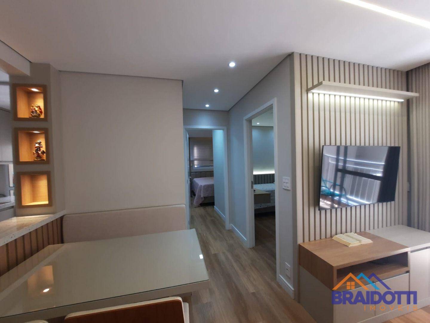 Apartamento à venda com 2 quartos, 56m² - Foto 1