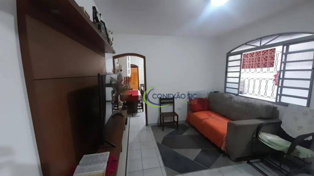 Casa à venda com 2 quartos, 70m² - Foto 6