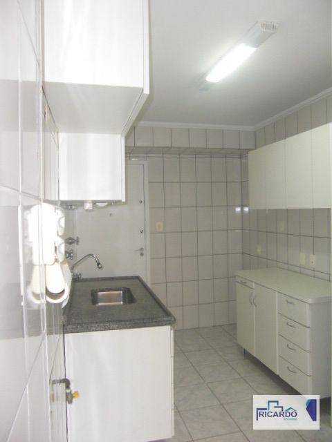 Apartamento à venda com 2 quartos, 78m² - Foto 12