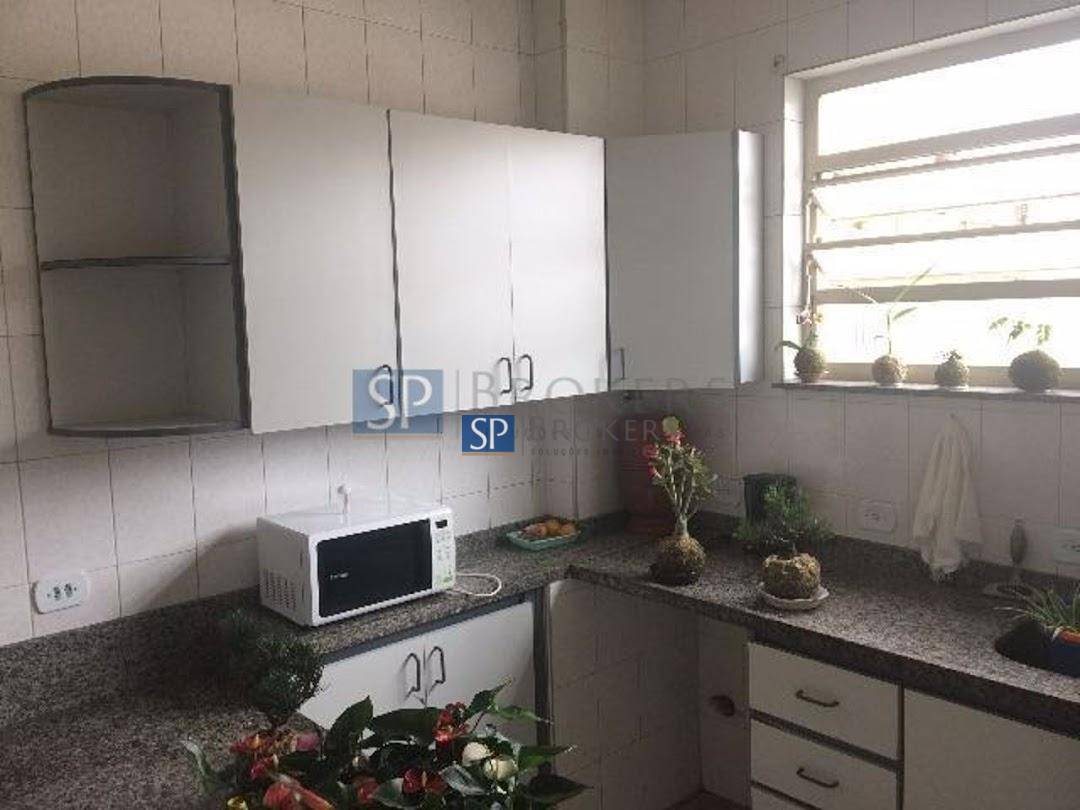 Apartamento à venda com 3 quartos, 137m² - Foto 3