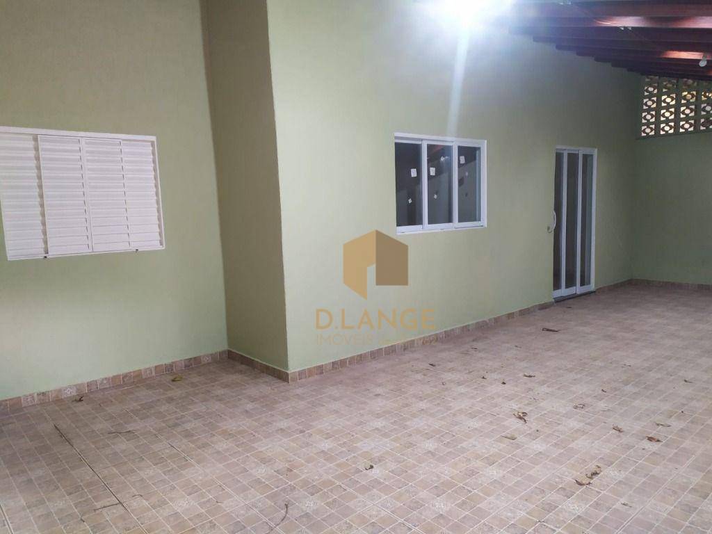 Casa à venda com 3 quartos, 182m² - Foto 1