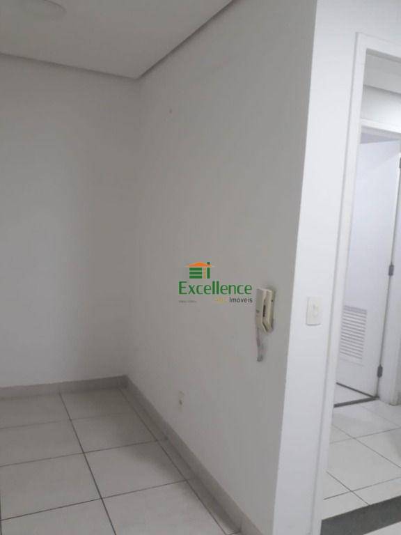 Apartamento à venda com 3 quartos, 107m² - Foto 11