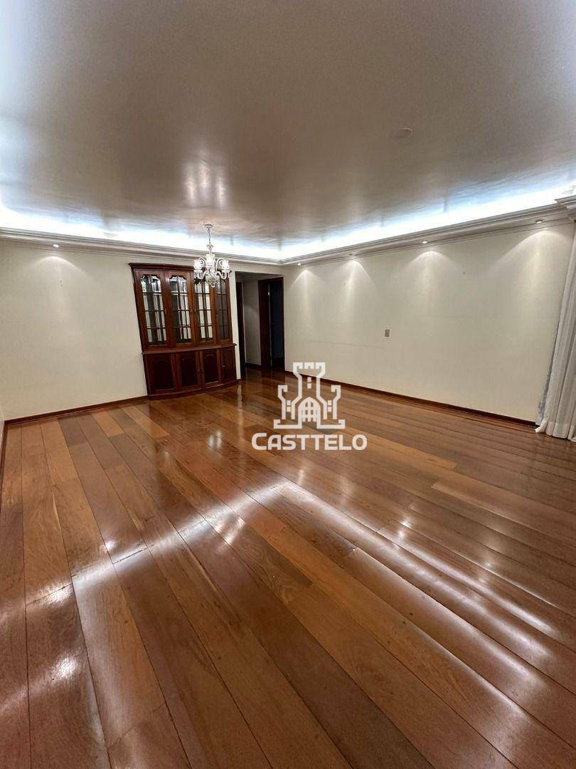 Apartamento à venda com 3 quartos, 226m² - Foto 9