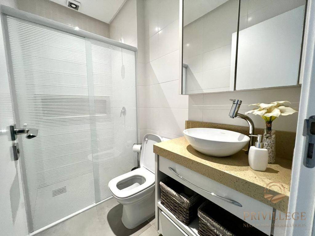 Apartamento à venda com 3 quartos, 122m² - Foto 11