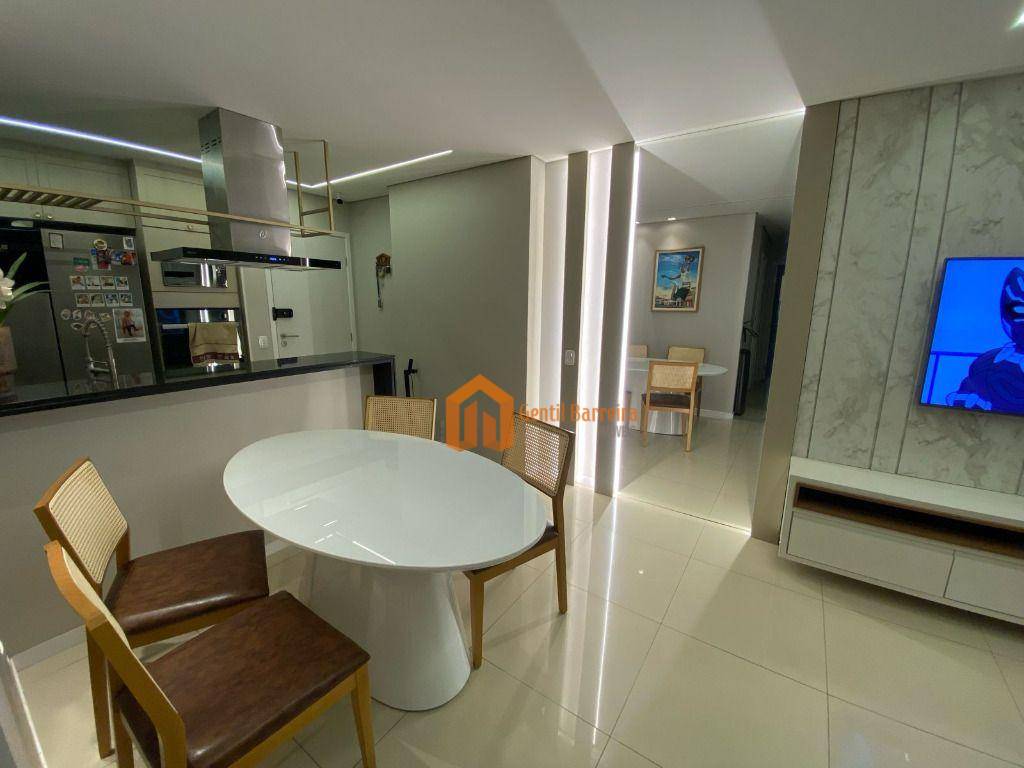 Apartamento à venda com 3 quartos, 80m² - Foto 9