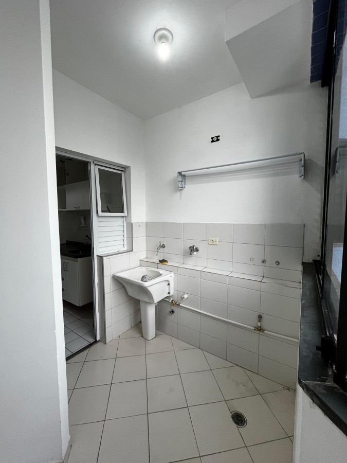 Apartamento para alugar com 1 quarto, 50m² - Foto 8