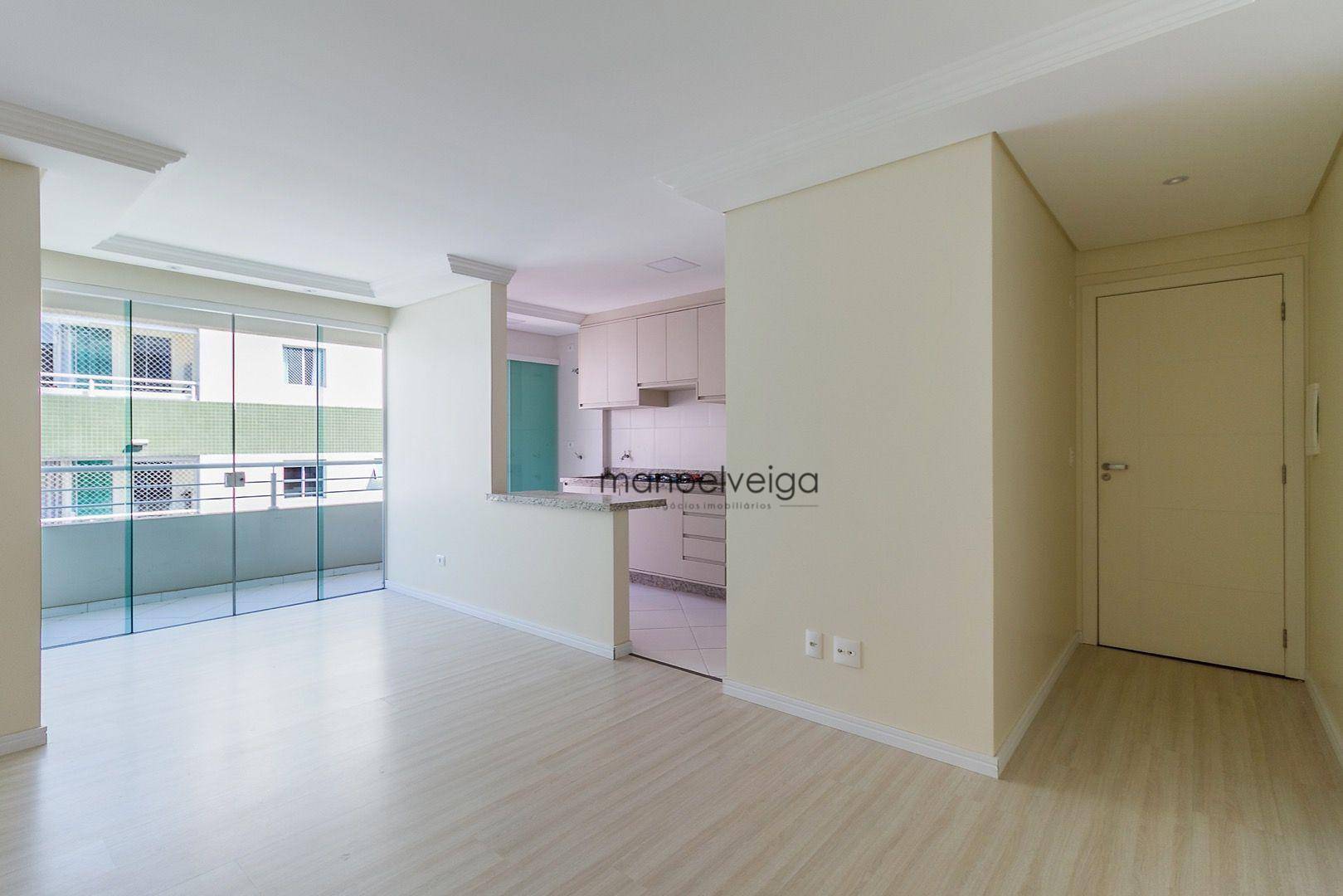 Apartamento para alugar com 3 quartos, 73m² - Foto 2