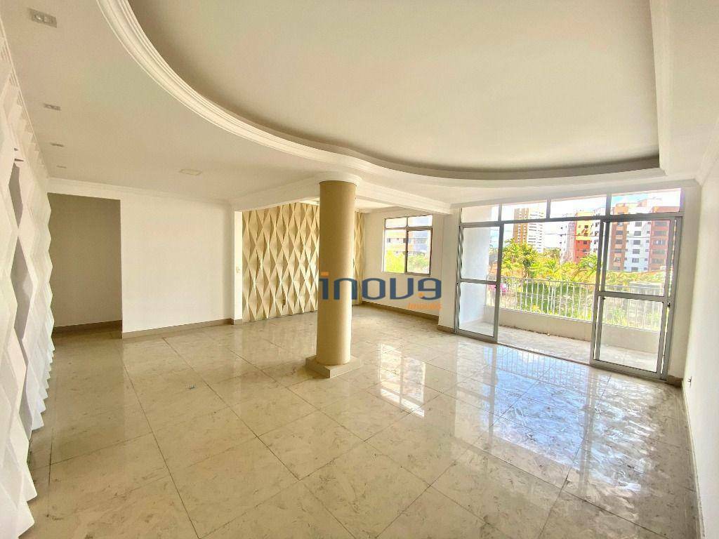 Apartamento à venda com 3 quartos, 110m² - Foto 2