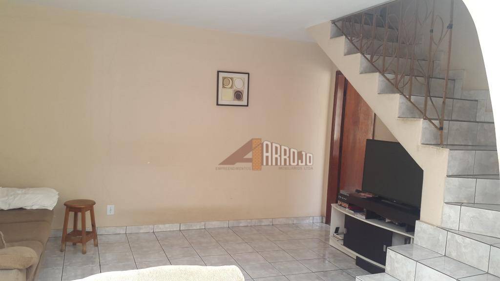 Sobrado à venda com 2 quartos, 90m² - Foto 2