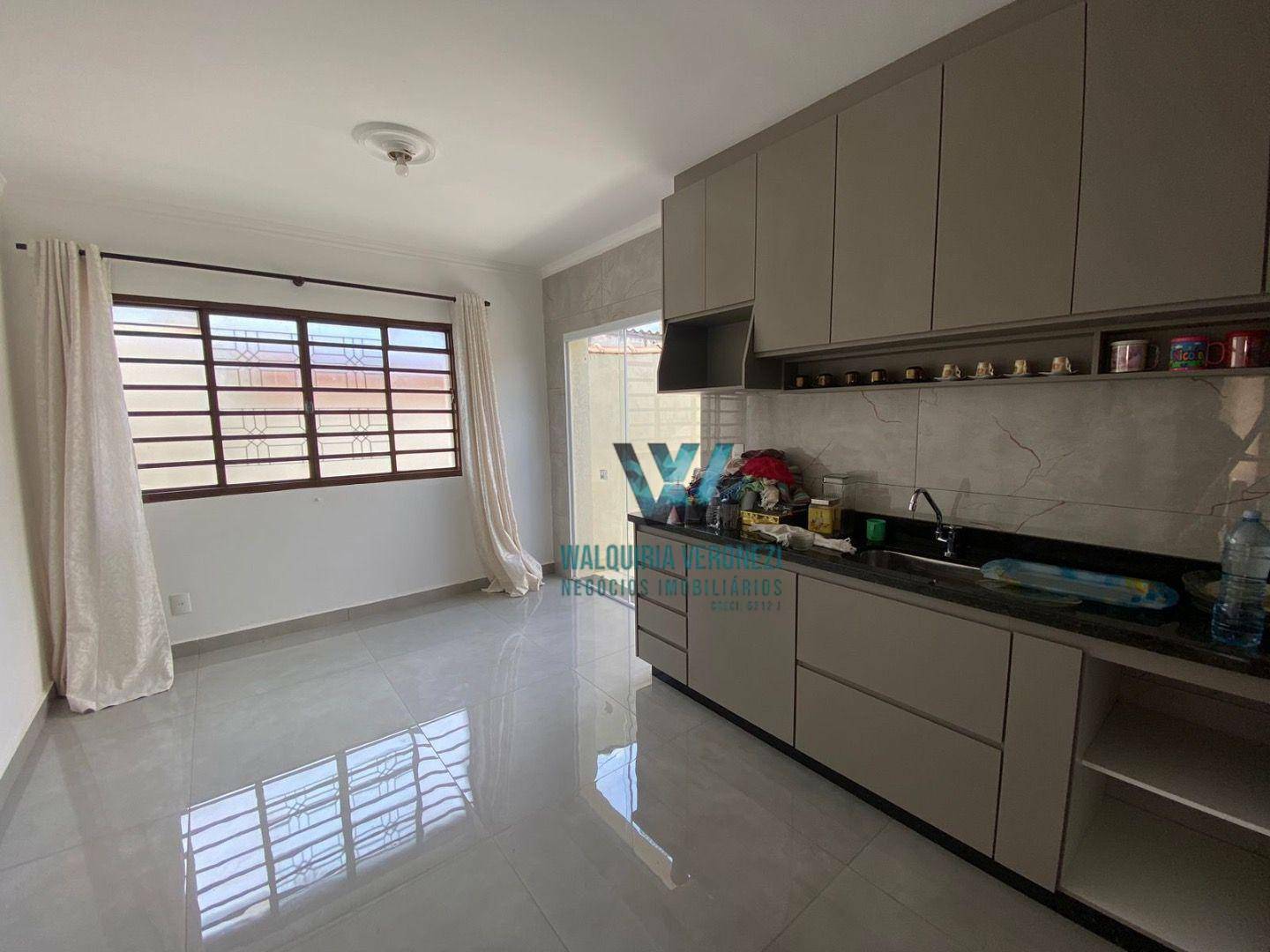 Casa à venda com 3 quartos, 169m² - Foto 6