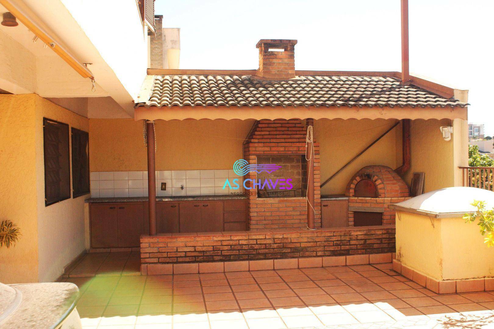 Casa à venda com 4 quartos, 355m² - Foto 22