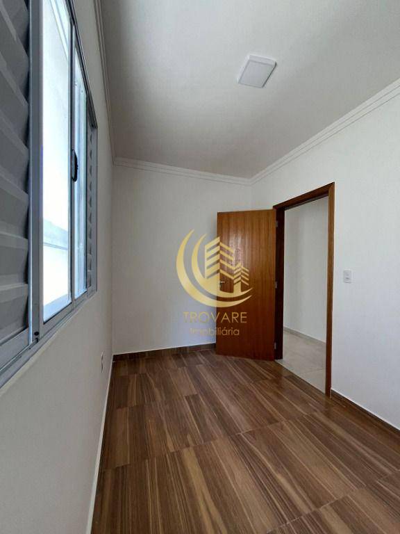 Casa à venda com 3 quartos, 85m² - Foto 11