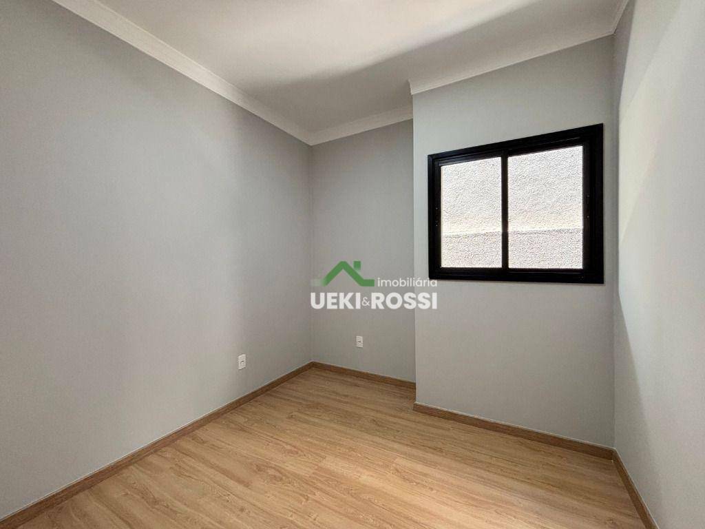 Casa à venda com 3 quartos, 79m² - Foto 4