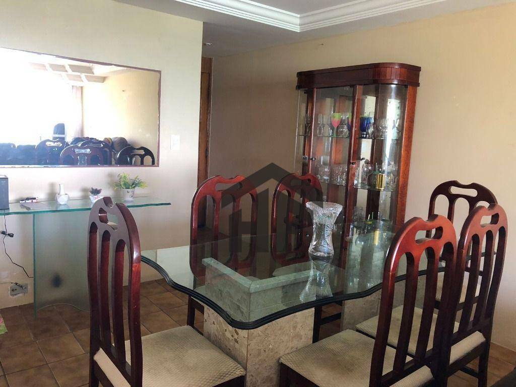 Apartamento à venda com 3 quartos, 150m² - Foto 14